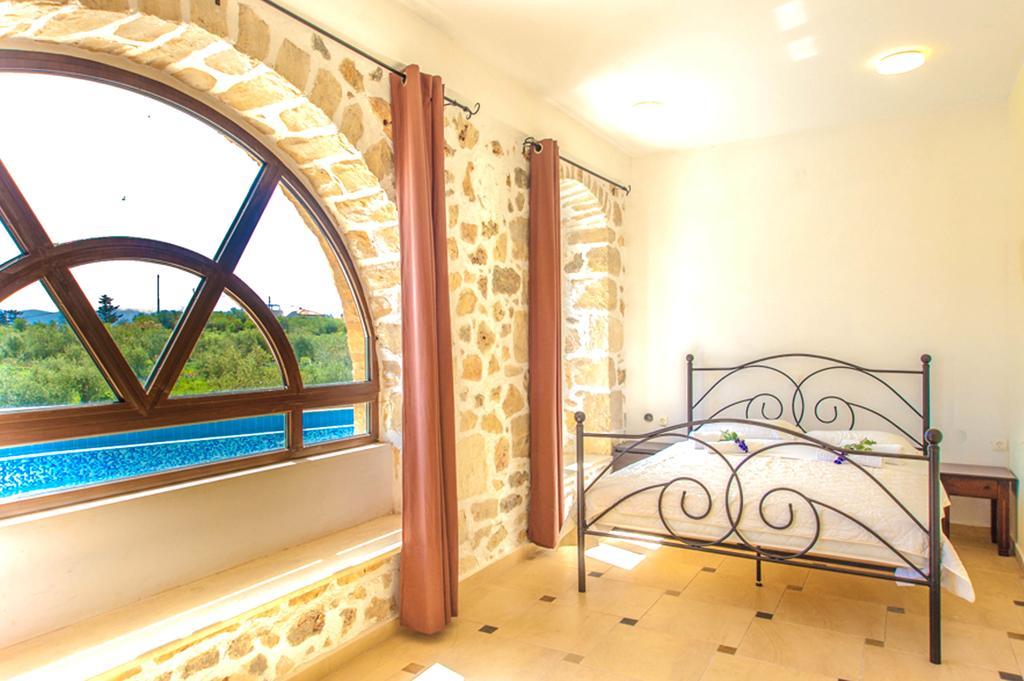 Liberta Villas Вамос Екстериор снимка